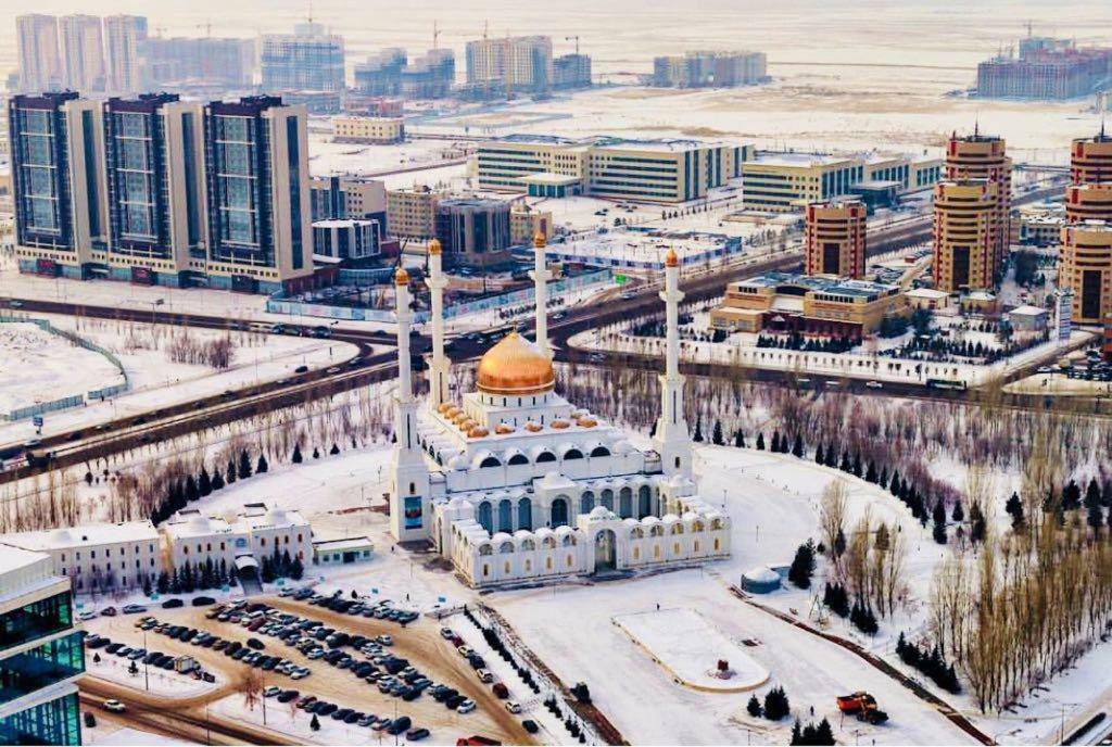 Северное Сияние 35 Этаж Астана Экстерьер фото